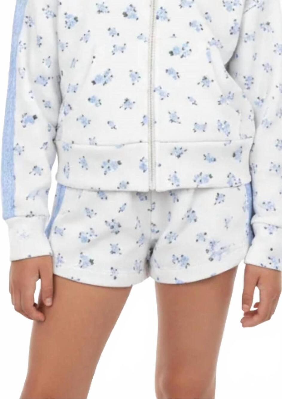 NEW FLOWERS BY ZOE lace shorts in blue floral/ white